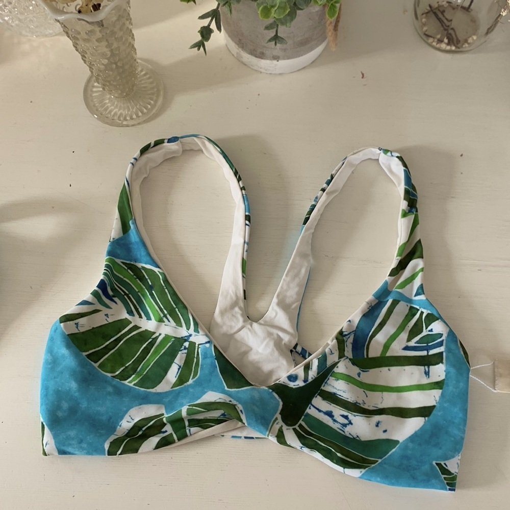 l*space bikini top - Picture 1 of 2